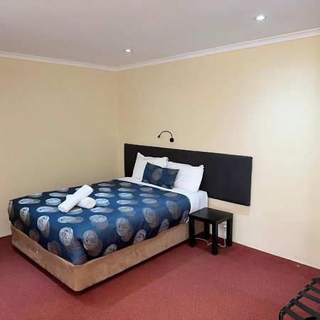 Blue Whale Motor Inn&apartamentos Warrnambool Exterior foto