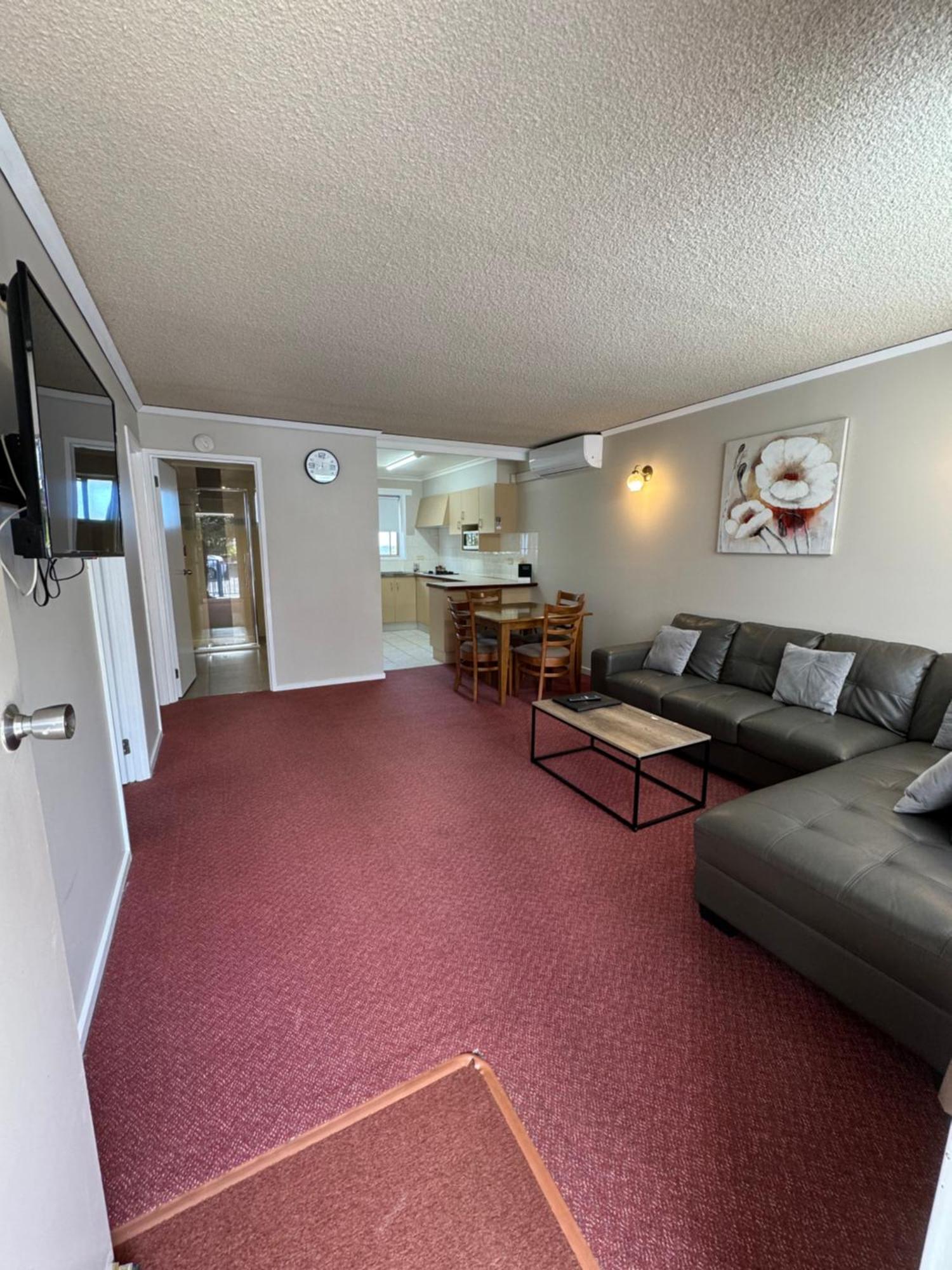 Blue Whale Motor Inn&apartamentos Warrnambool Exterior foto