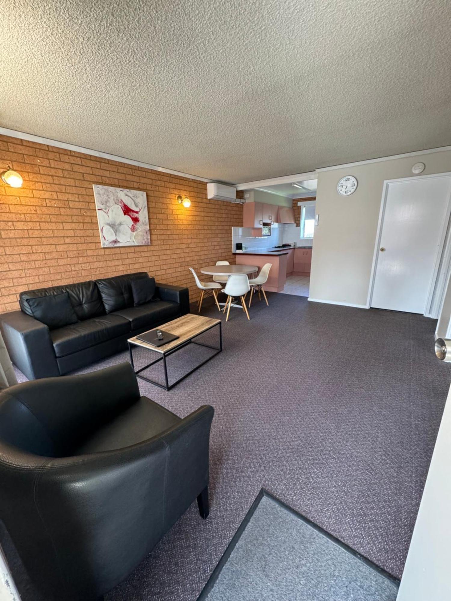 Blue Whale Motor Inn&apartamentos Warrnambool Exterior foto