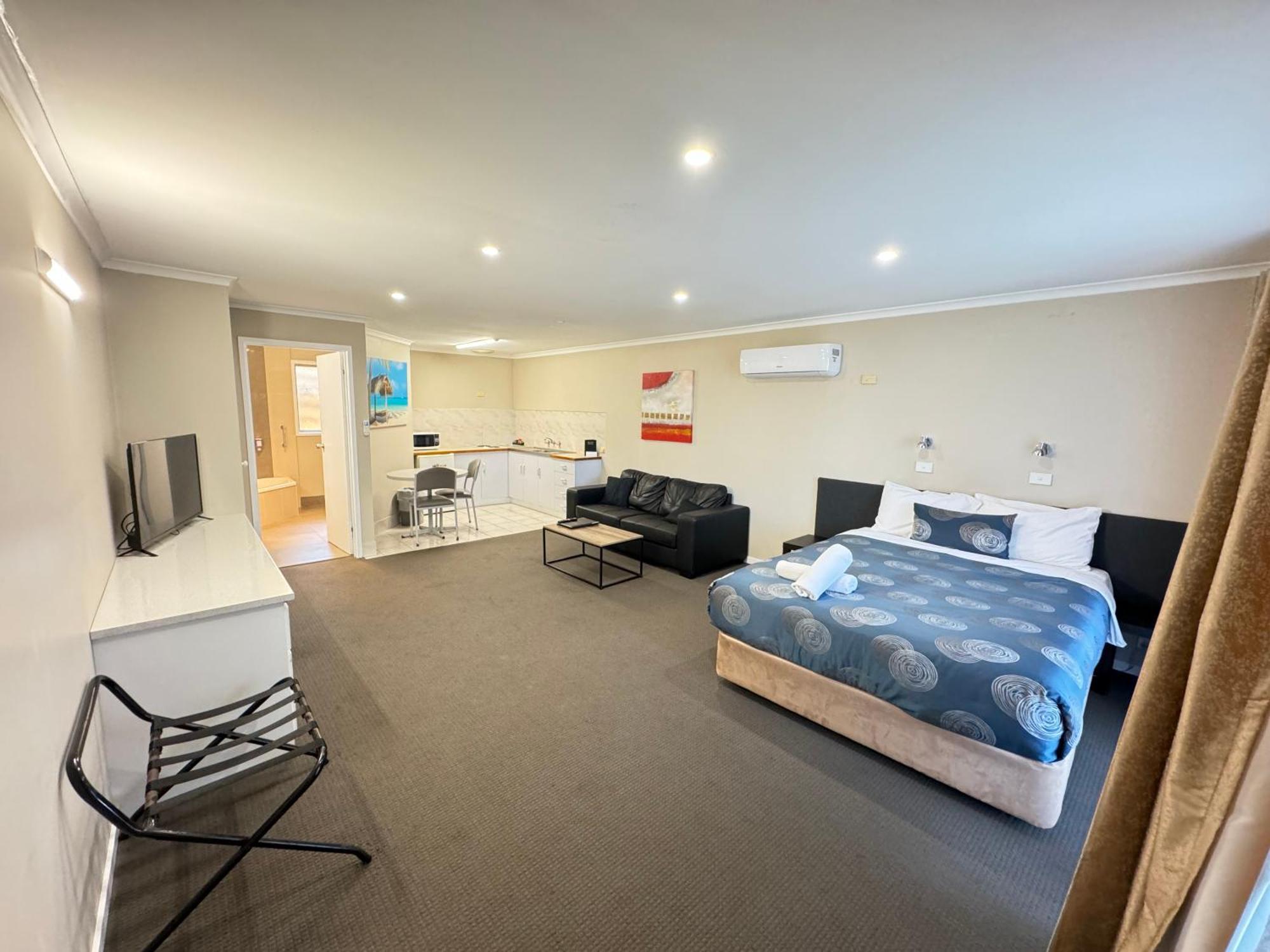 Blue Whale Motor Inn&apartamentos Warrnambool Exterior foto