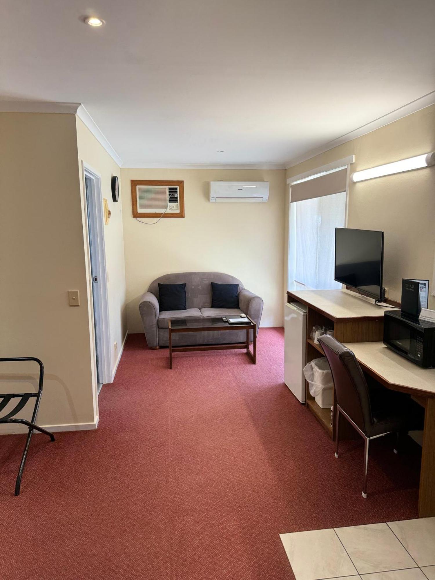Blue Whale Motor Inn&apartamentos Warrnambool Exterior foto