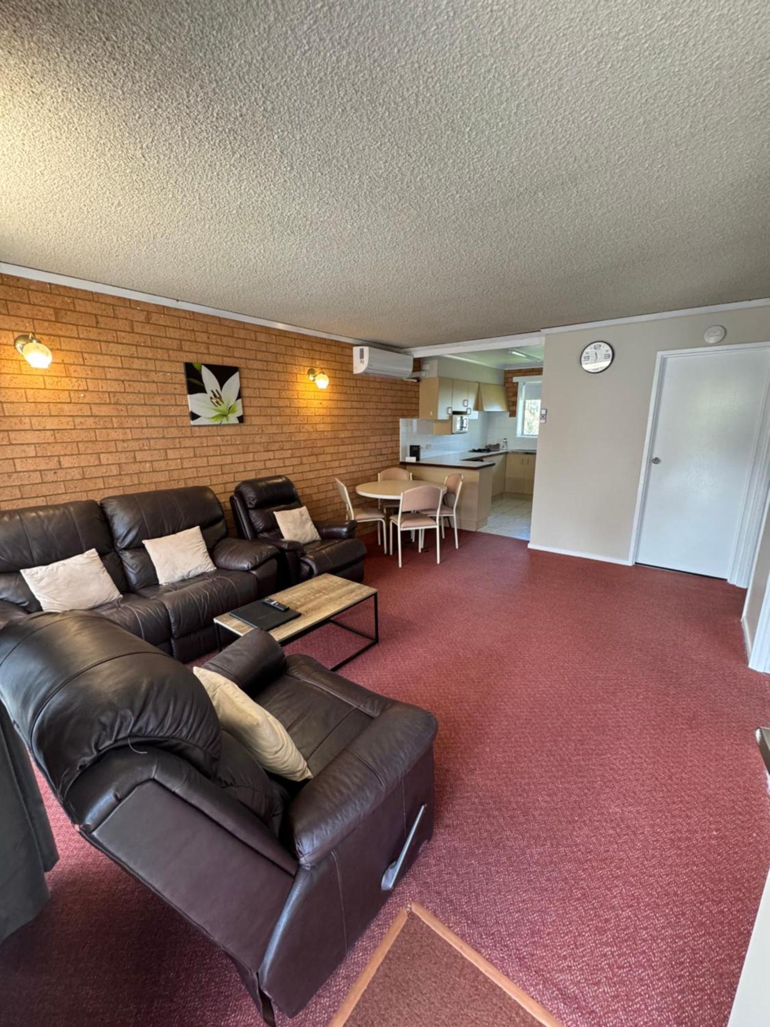 Blue Whale Motor Inn&apartamentos Warrnambool Exterior foto